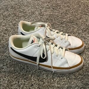 Nike Women's White and Gold Sneakers